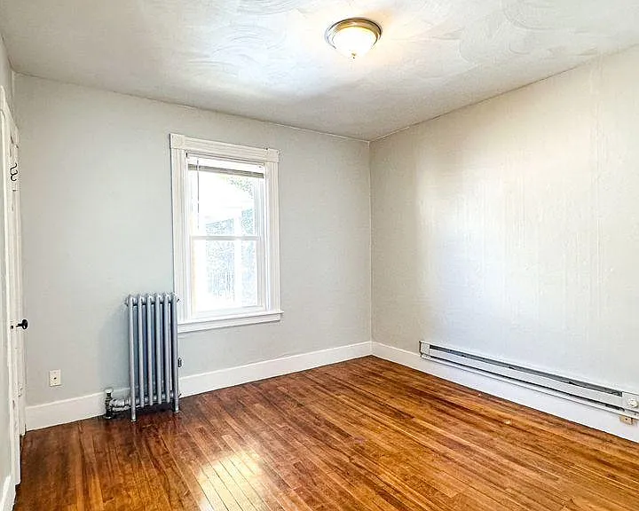 19 Maple Tree Ln #2 — Photo 6