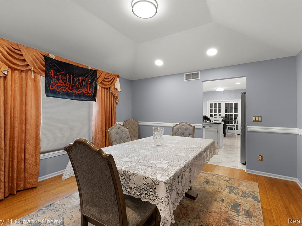 131 Rosemary St, photo 12