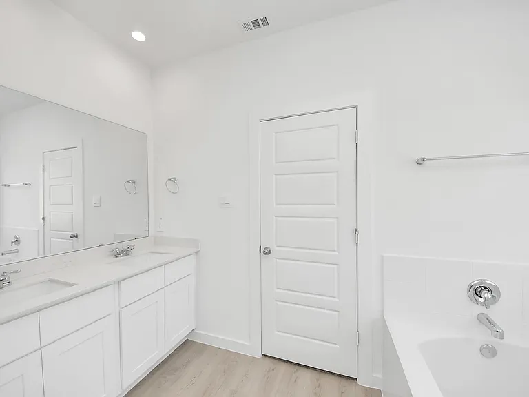 8550 Tropical Breeze Way — Photo 35