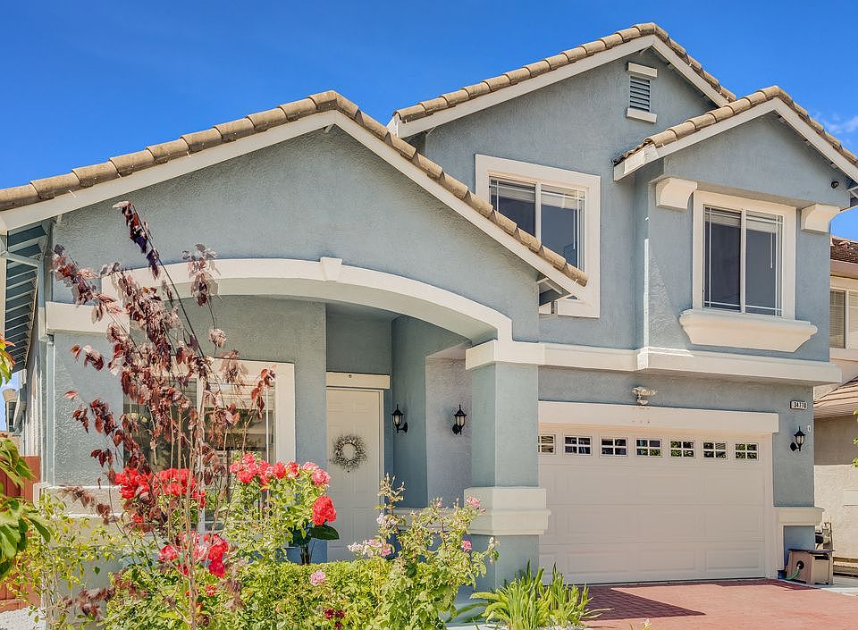 1st image of 34770 Klondike Dr