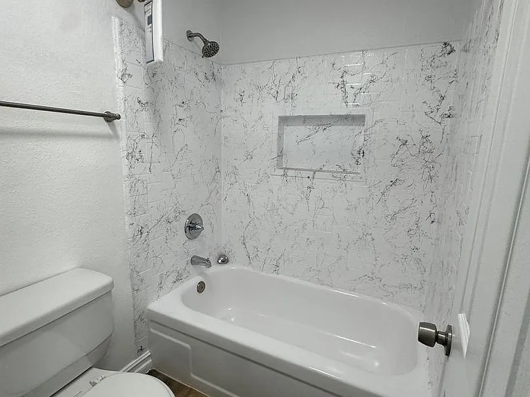 6736 Cleon Ave — Photo 35