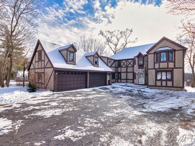 805 E Main Street Rd, Cary, IL, 60013