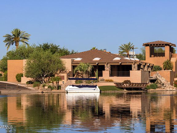 2nd image of 10441 E CINNABAR Avenue