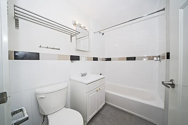 Rented by Level Group | media 20