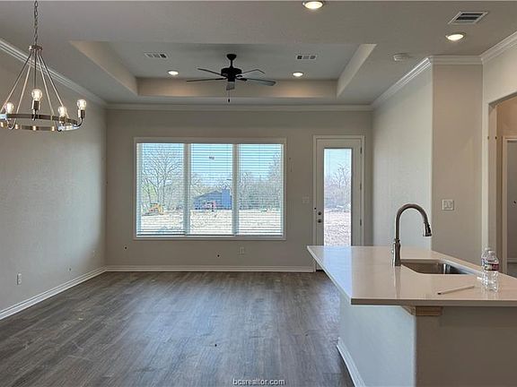 4th image of 2545 Leyla Ln
