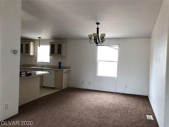 4th image of 4877 Saguaro Way