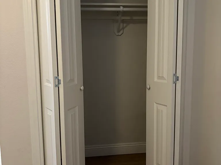 3501 Bernard St #11B — Photo 14