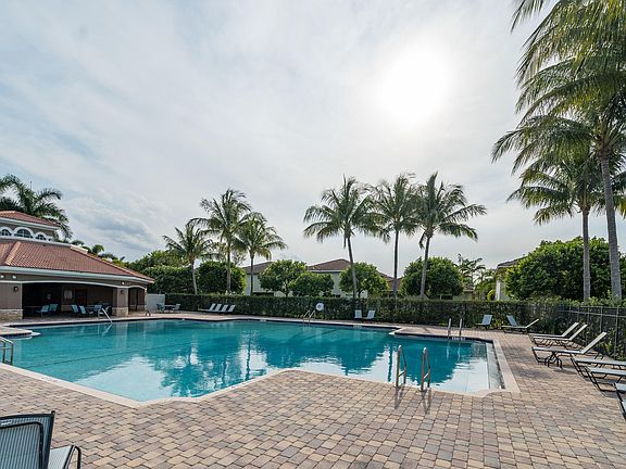 Home For Sale In Thousand Oaks