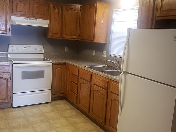 5th image of 1300 W B St