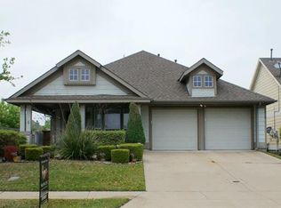 9868 Meadow Rue Dr, McKinney, TX 75072