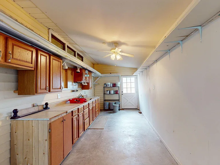 221 Salty Shores Rd — Photo 42