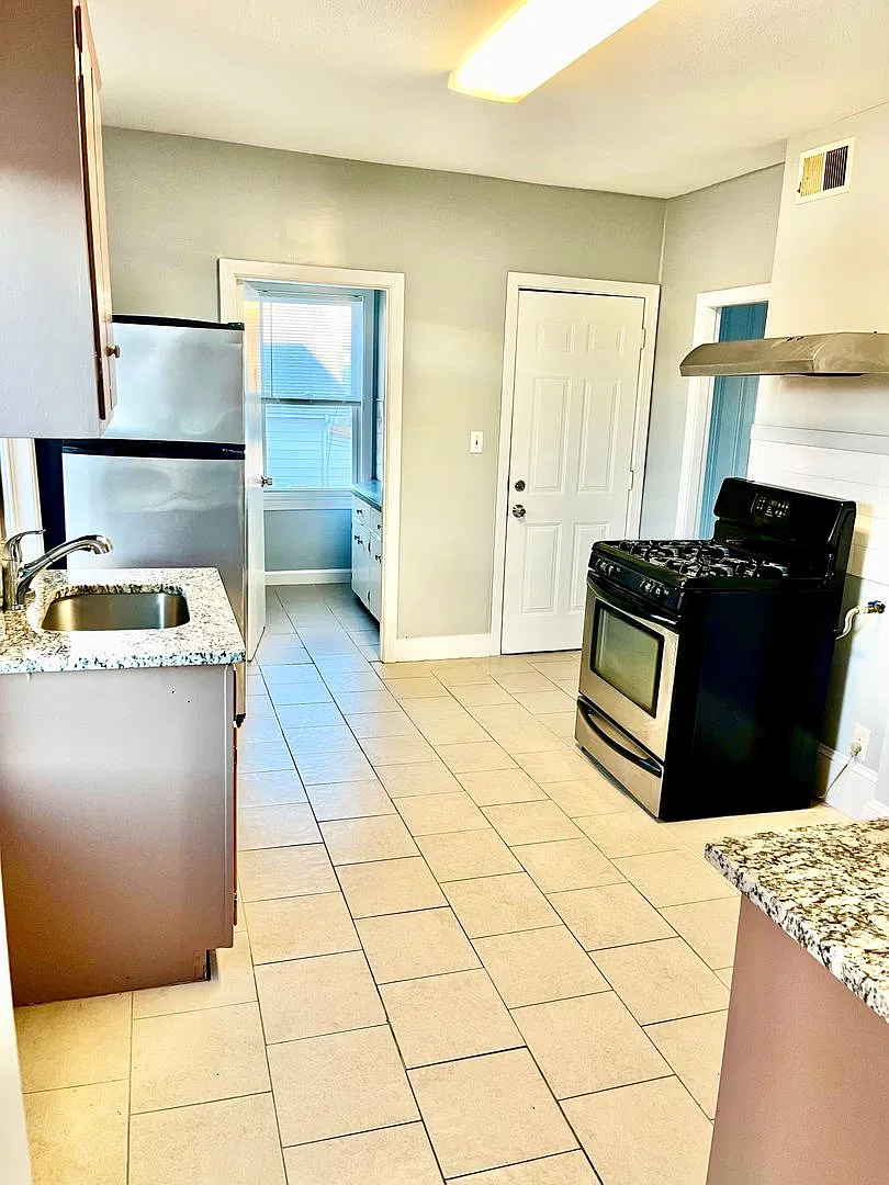 19 Mechanic Street — Photo 3