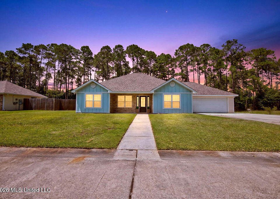 1st image of 817 Kyle Cir