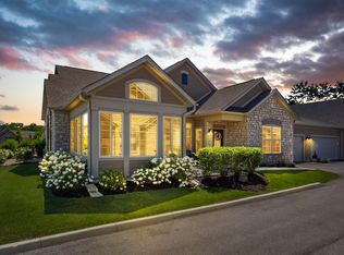 510 Stoneshire Loop, Pataskala, OH 43062