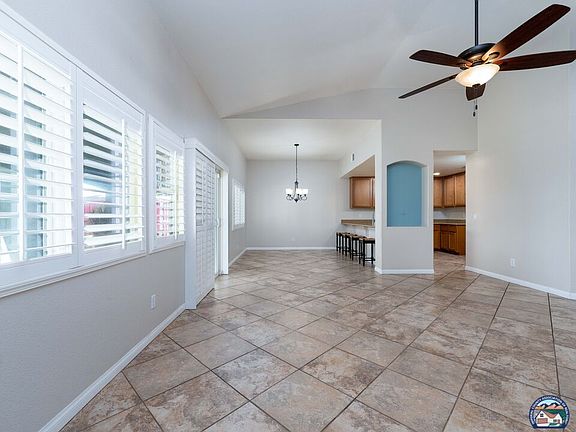 3rd image of 798 Cameron Ct