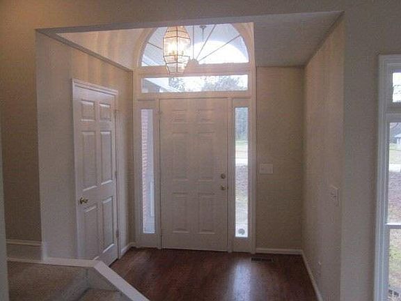 4th image of 5 Mountain Oaks Dr