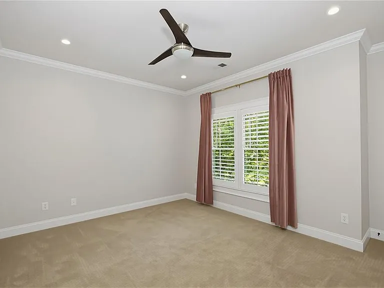 1452 Woodland Hills Dr NE — Photo 30
