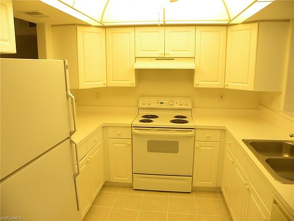 4th image of 26734 Little John Ct APT 1