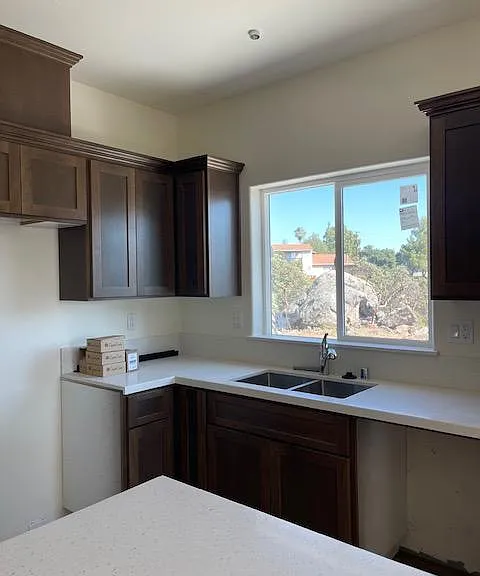 3117 Holly Rd — Photo 2