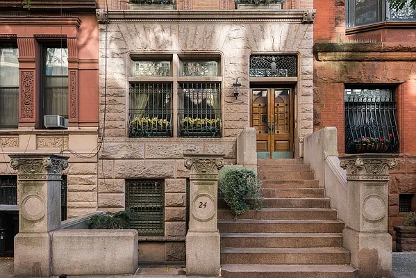 Sold by Nest Seekers International | media 16