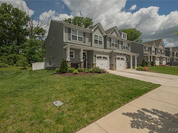 3rd image of 10632 Halflight Dr