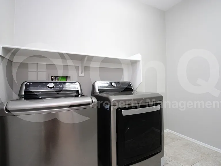 1611 W Tombstone Trl — Photo 24