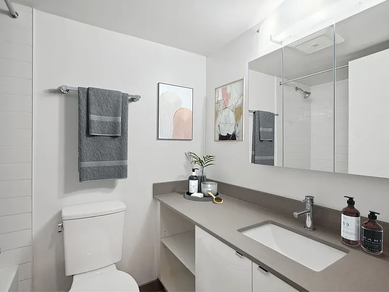 840 Broughton St #207 — Photo 16