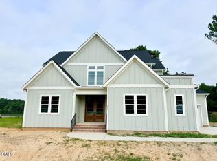 215 Broadleaf Ln, Youngsville, NC 27596