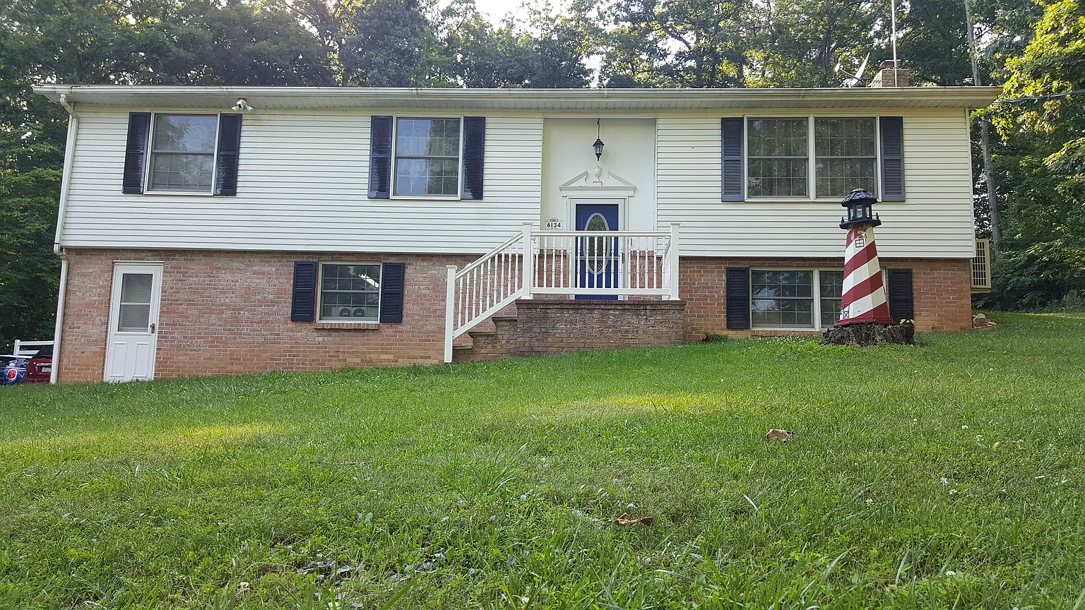 6134 Pigeon Hill Rd photo 1