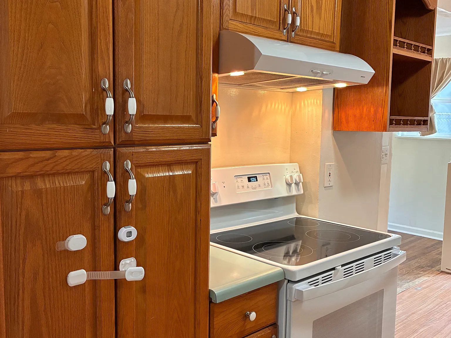 2 bed, 856 sqft, $2,200 — Photo 4
