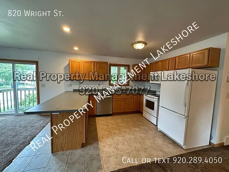820 Wright St — Photo 6