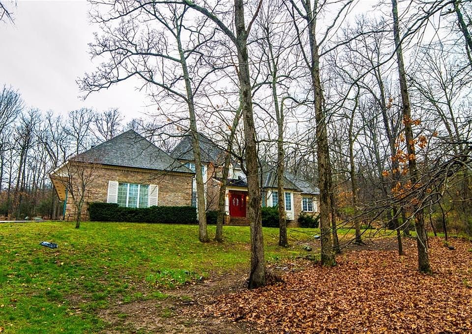 1st image of 1933 E Manor Dr