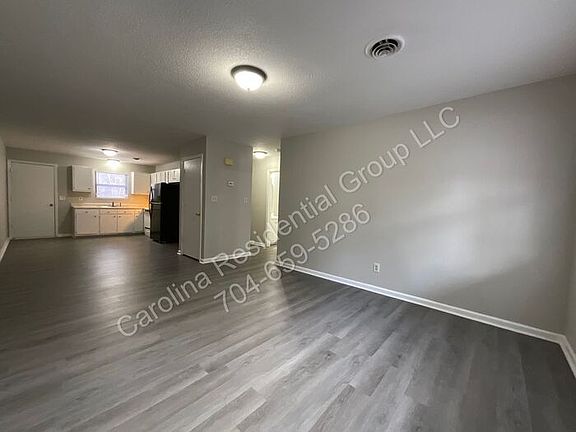 3rd image of 201 Arthur Dr APT E