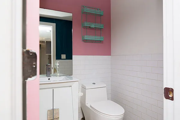 Rented by Nooklyn NYC LLC | media 33