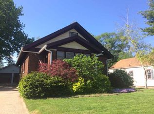 2415 Pelham Rd, Rockford, IL 61107