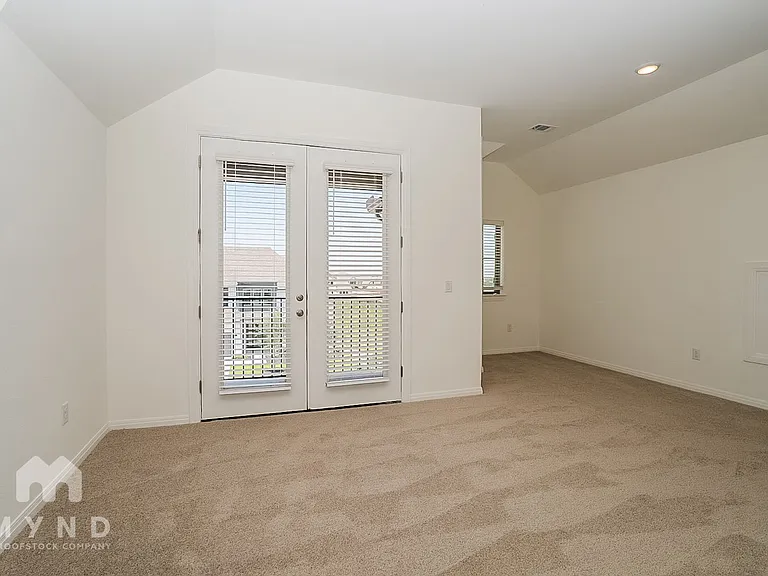 17705 Chamoix Dr — Photo 21