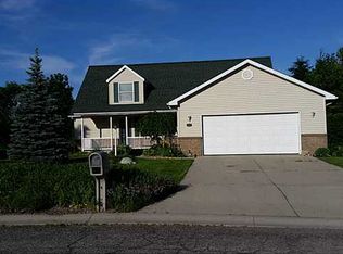 145 Darlene Dr, Wauseon, OH 43567