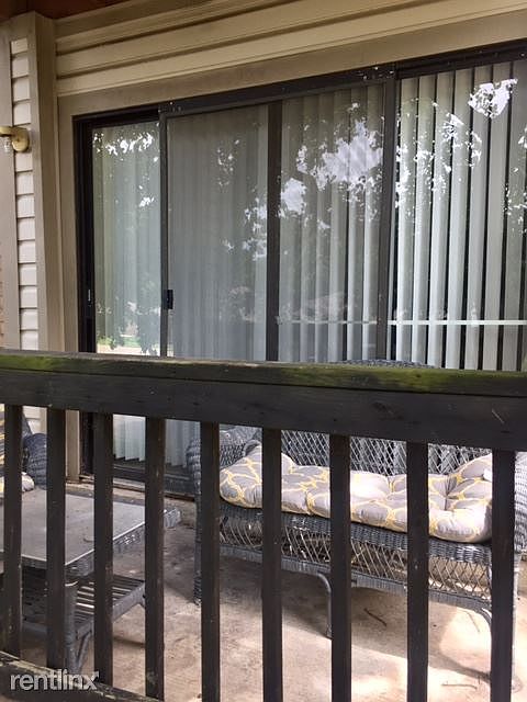 Balcony/patio area