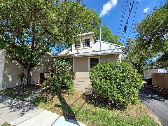 2nd image of 2112 Howard St