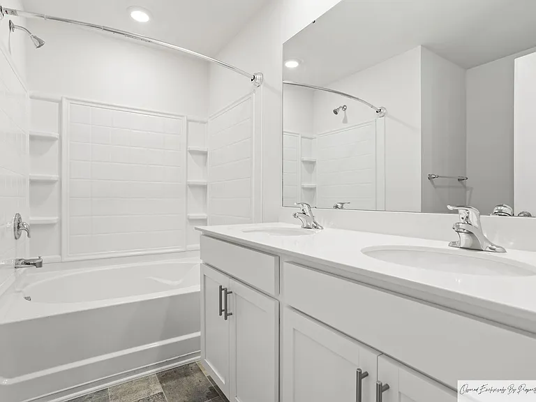 568 Stone Hollow Dr — Photo 27