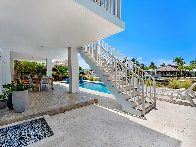 153 Valencia Dr — Photo 27