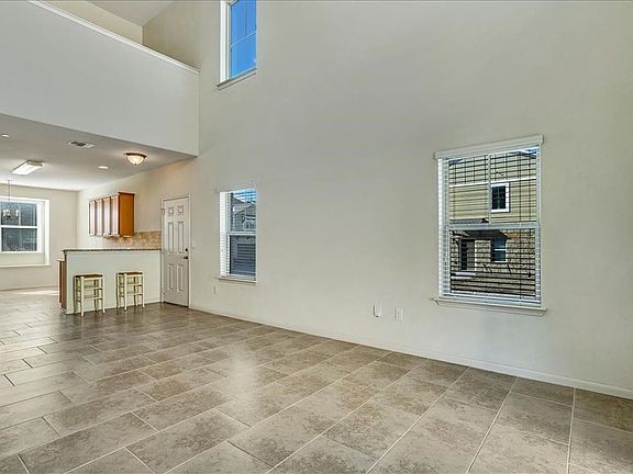 5th image of 1620 Bryant Dr Unit 301