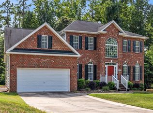 5006 Winding Ridge Ct, Greensboro, NC 27406