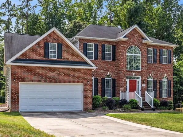 5006 Winding Ridge Ct, Greensboro, NC 27406