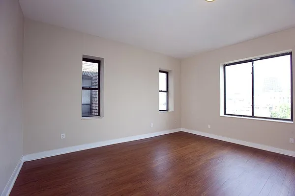 Rented by Vision Group | media 25