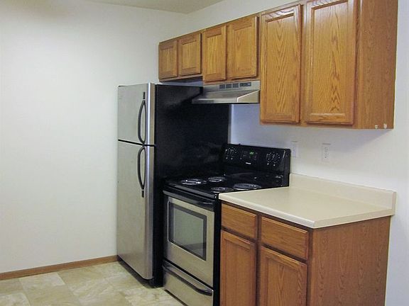 4th image of 604 8th Ave S #909-304