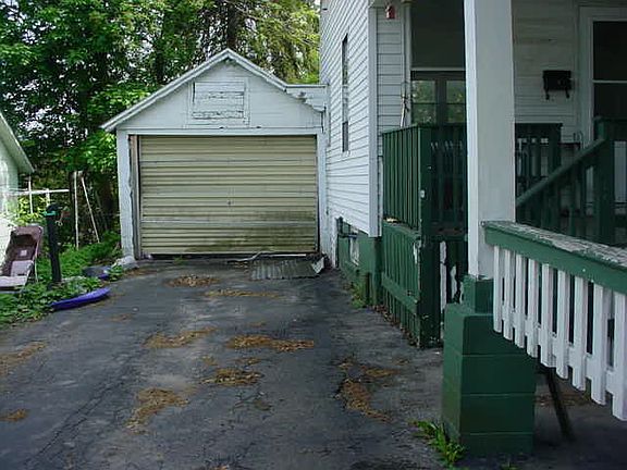 2nd image of 21 Shepard St