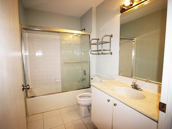 5th image of 713 E Whispering Oaks Dr #2RY