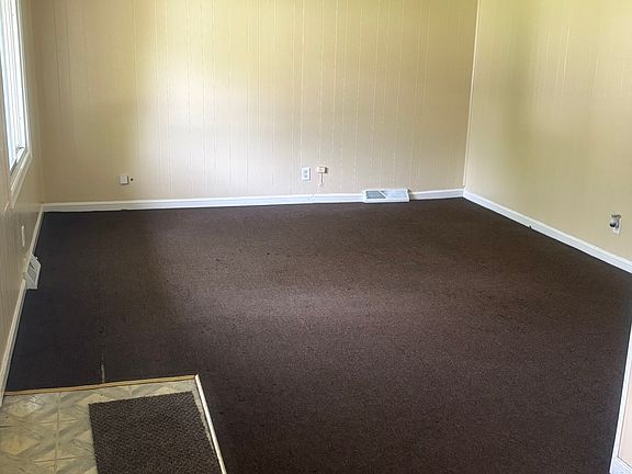 2nd image of 413 Bellarmine Dr W