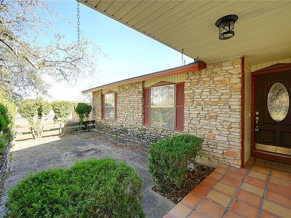 4th image of 12117 Grey Rock Ln